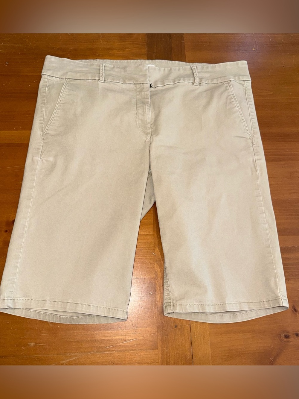 J Crew Skinny Bermuda Cotton Shorts Size 12 Pockets Beige Summer Chic Comfy Euro